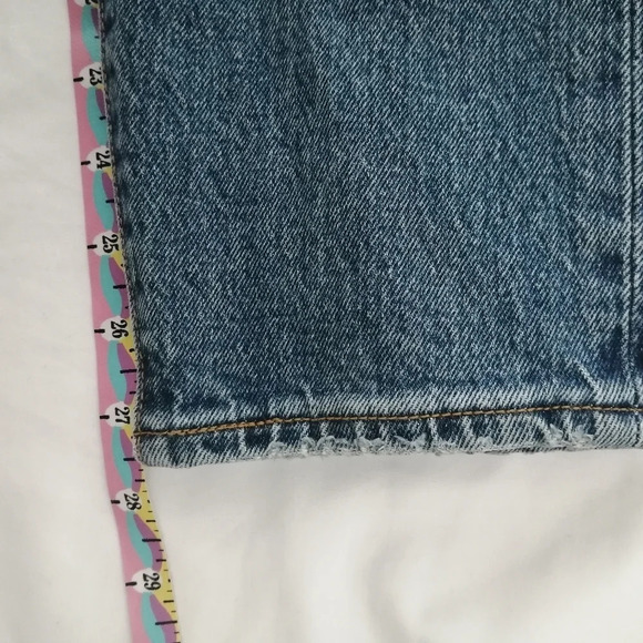 Levi's Premium Wedgie Jeans in These Dreams Medium Wash High Rise Ankle 26 (2) - Picture 15 of 16